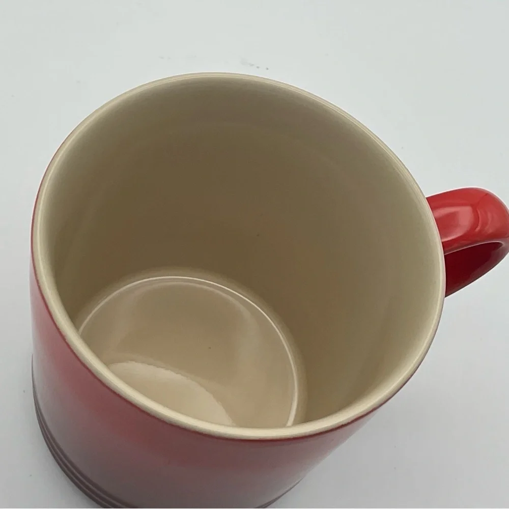 Le Creuset 11.8 oz mug, Carise red color. NWT